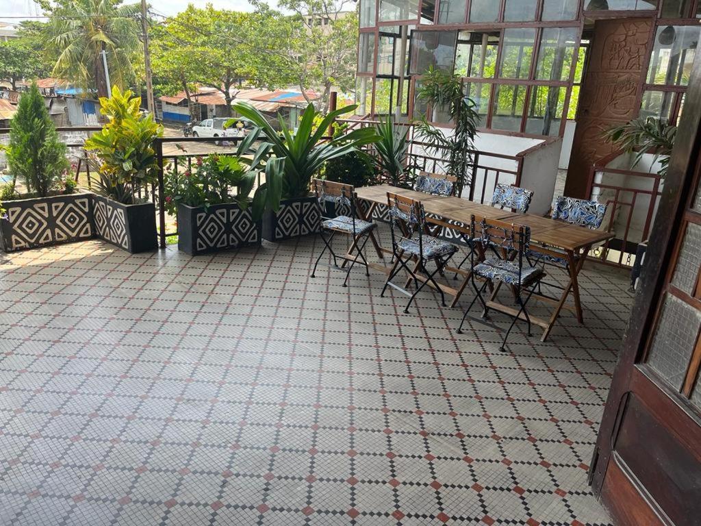 La Villa Saint Jean Cotonou Exteriör bild